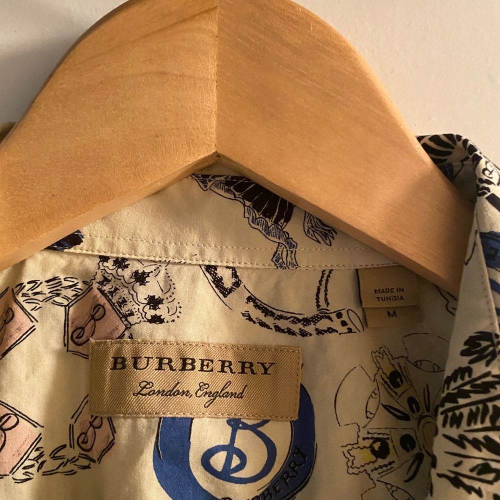 Burberry shirt size medium